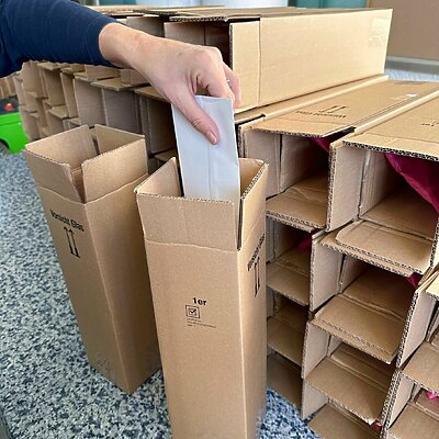 Futura Marketing Lettershop Konfektionierung Wein Geschenk Verpackung Aktionsversand 12